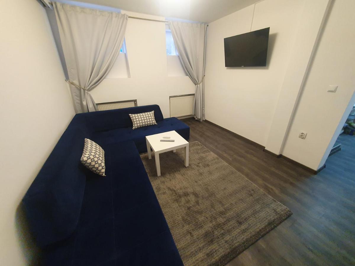 3 Rooms Cinema Garden Parking House بوخارست المظهر الخارجي الصورة